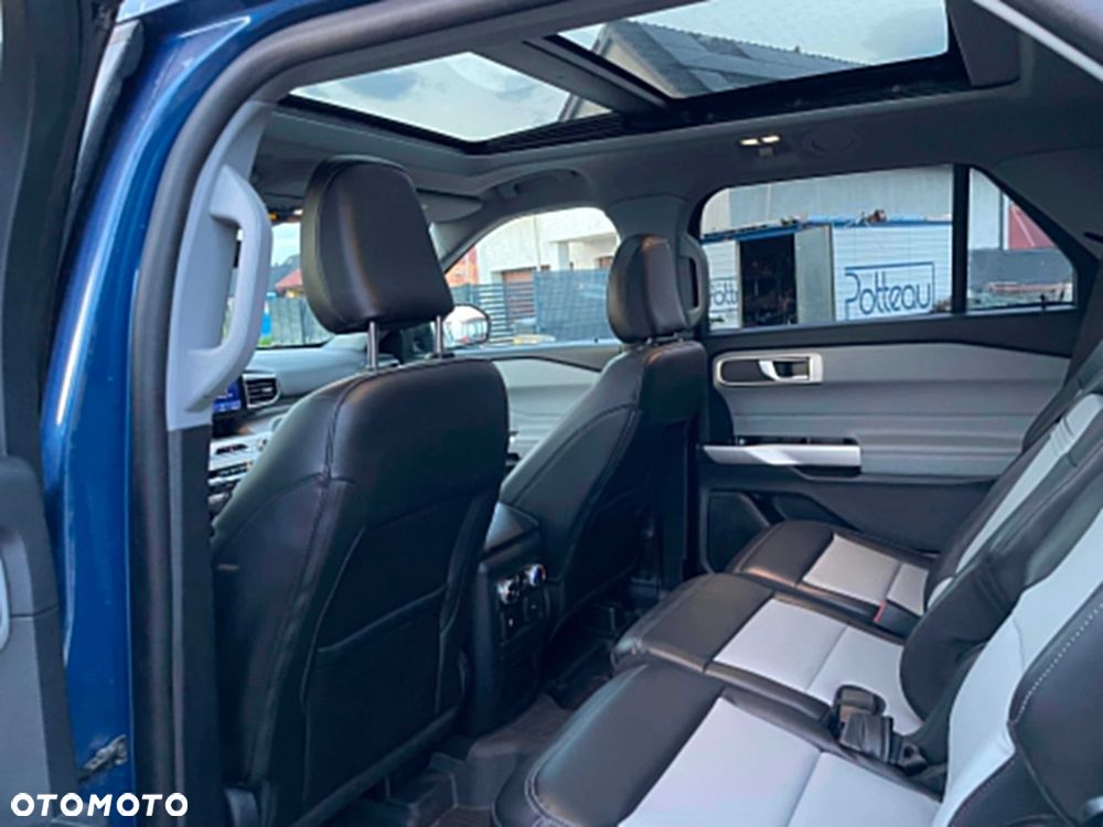 Ford Explorer - 8