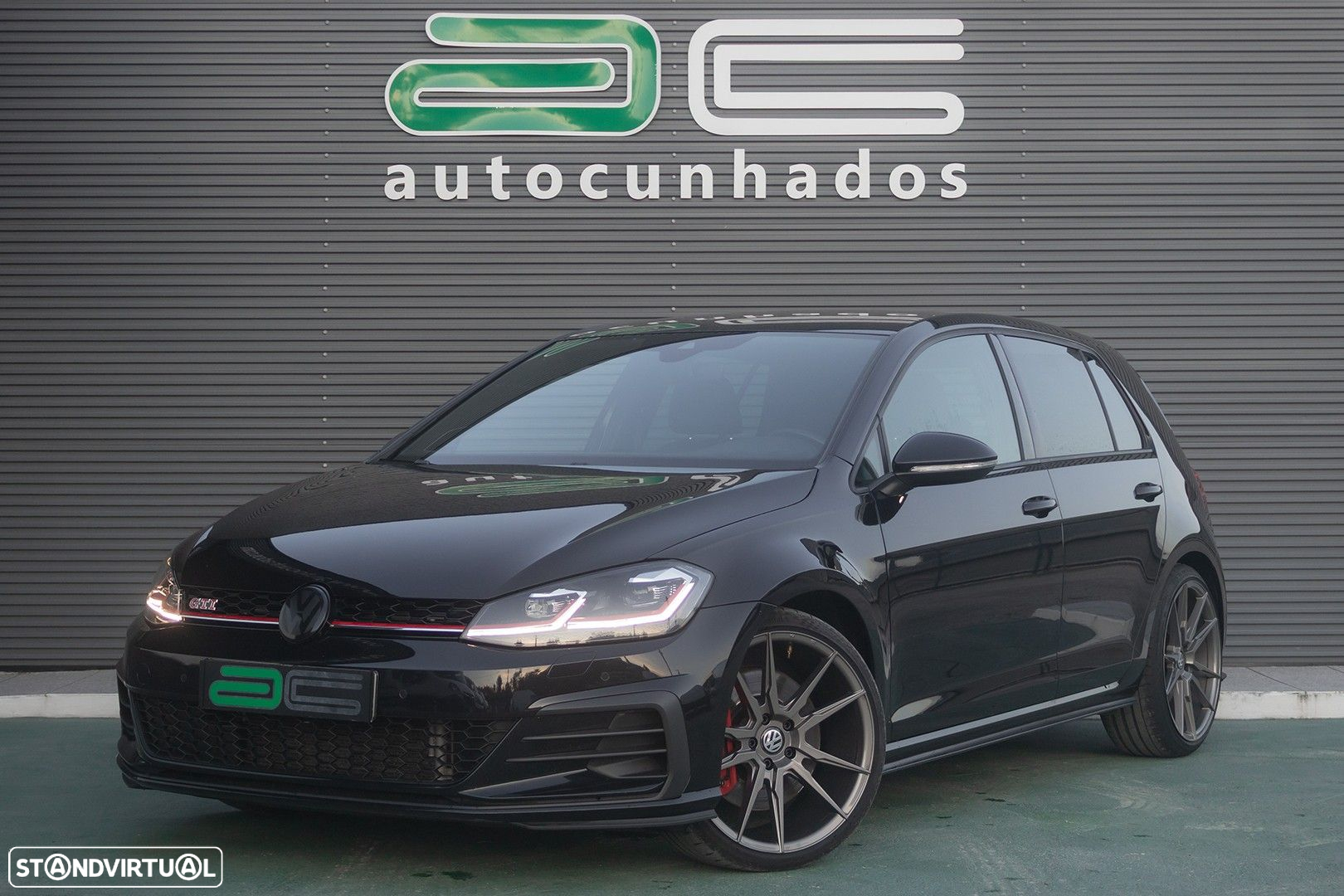 VW Golf 2.0 TSI GTI DSG - 3