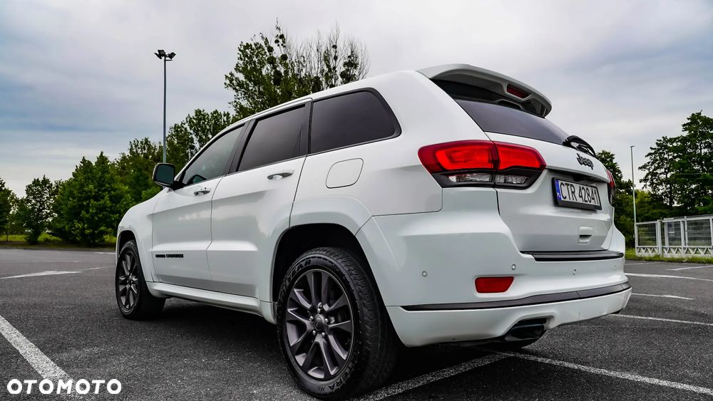 Jeep Grand Cherokee - 8