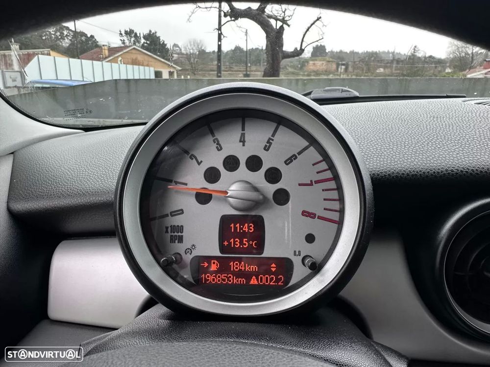 MINI 3 Portas One 1.4 - 24