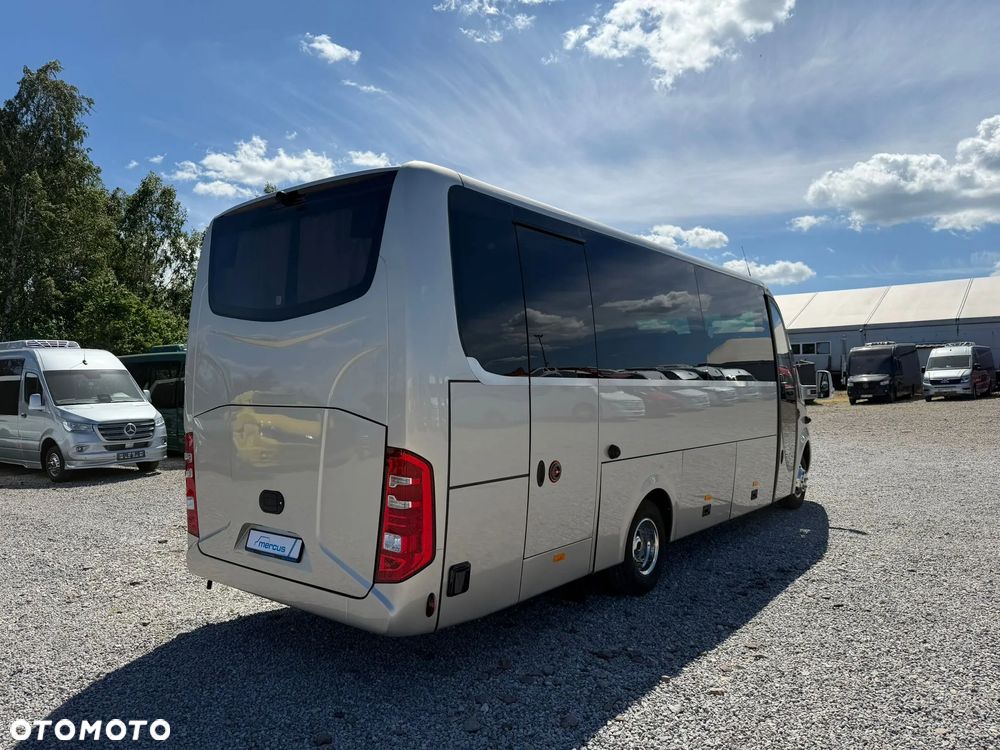 Mercedes-Benz Sprinter 519 - 4
