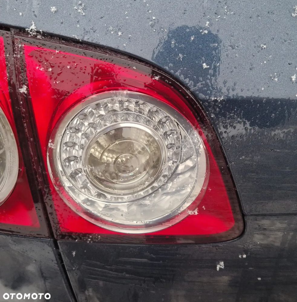 VOLKSWAGEN GOLF PLUS LAMPA LEWY TYŁ GB - 1