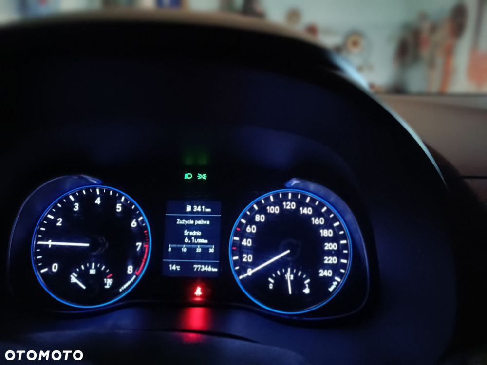 Hyundai Kona - 12