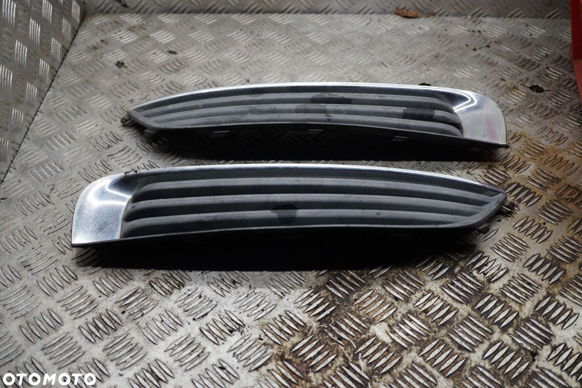 ZAŚLEPKA LISTWA ZDERZAKA INSIGNIA A I  LEWA OPEL 2008-2013 - 1