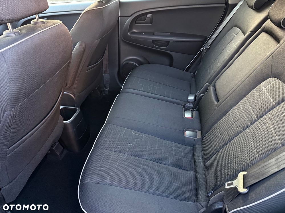 Kia Venga 1.4 CVVT Business Line - 9