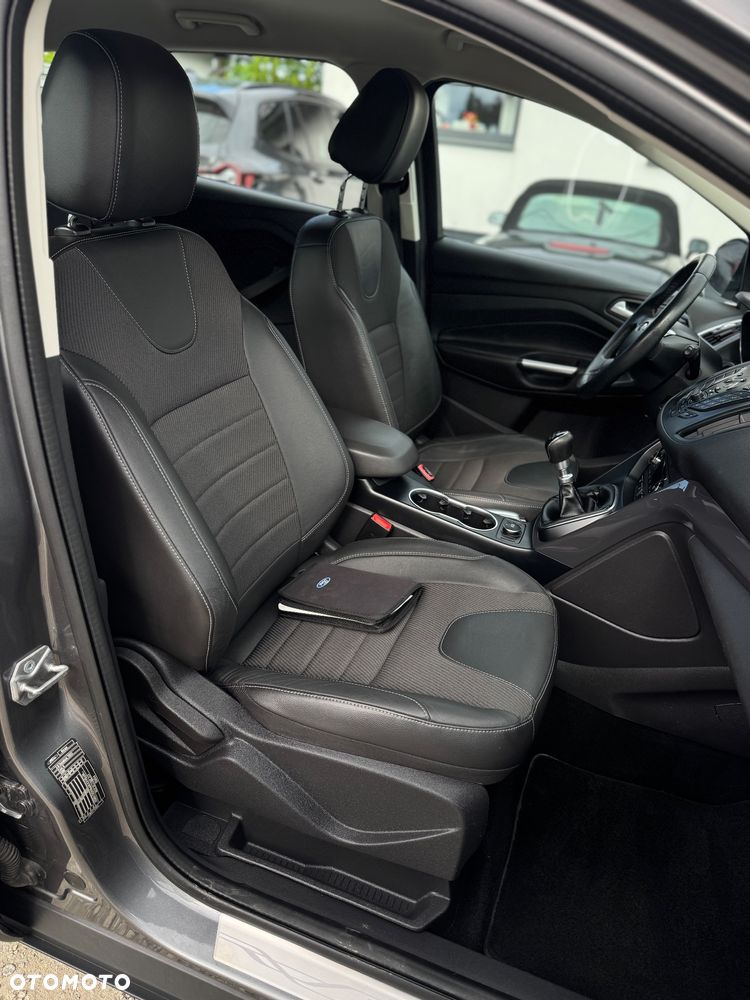 Ford Kuga 2.0 TDCi 4WD Titanium - 17