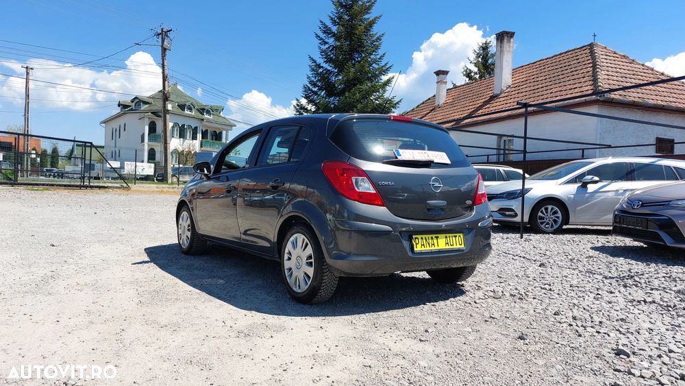 Opel Corsa 1.4i Cosmo - 5