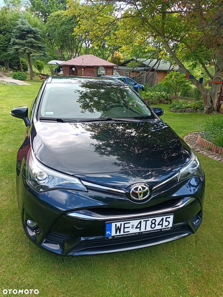Toyota Avensis - 2