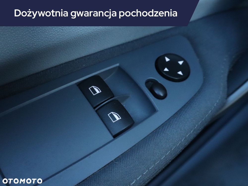 BMW Seria 1 - 17