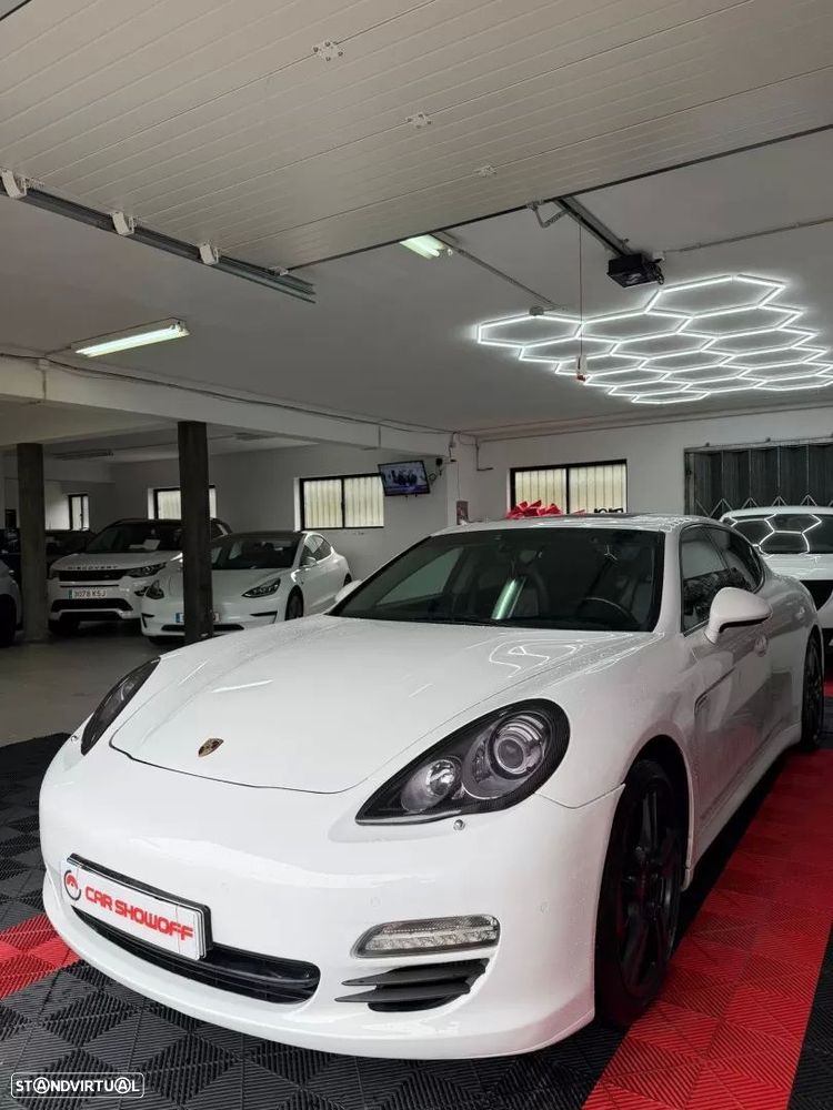 Porsche Panamera Platinum Edition - 2