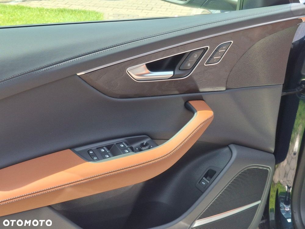 Audi Q8 - 15