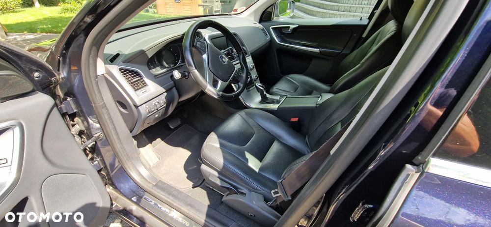 Volvo XC 60 D3 Drive-E Momentum - 9