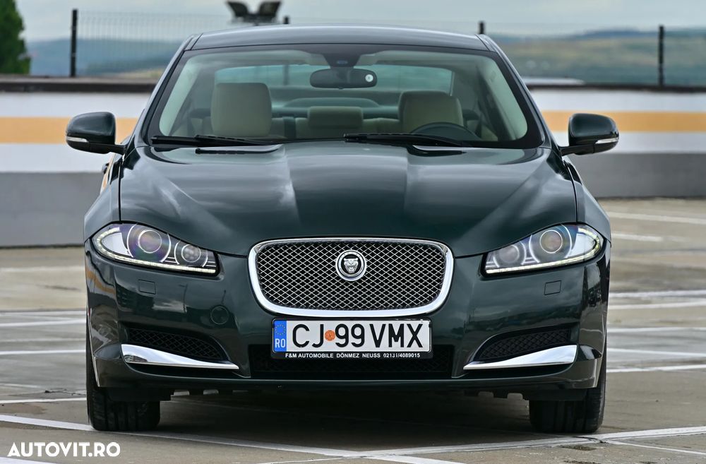 Jaguar XF 2.2 Diesel - 11