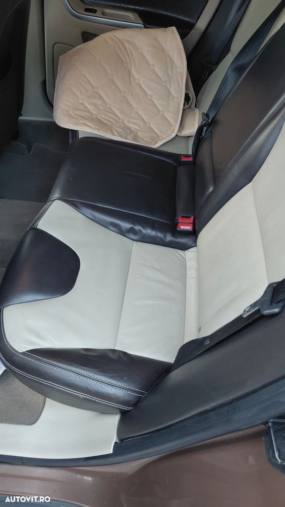 Volvo XC 60 D5 AWD Aut. - 9