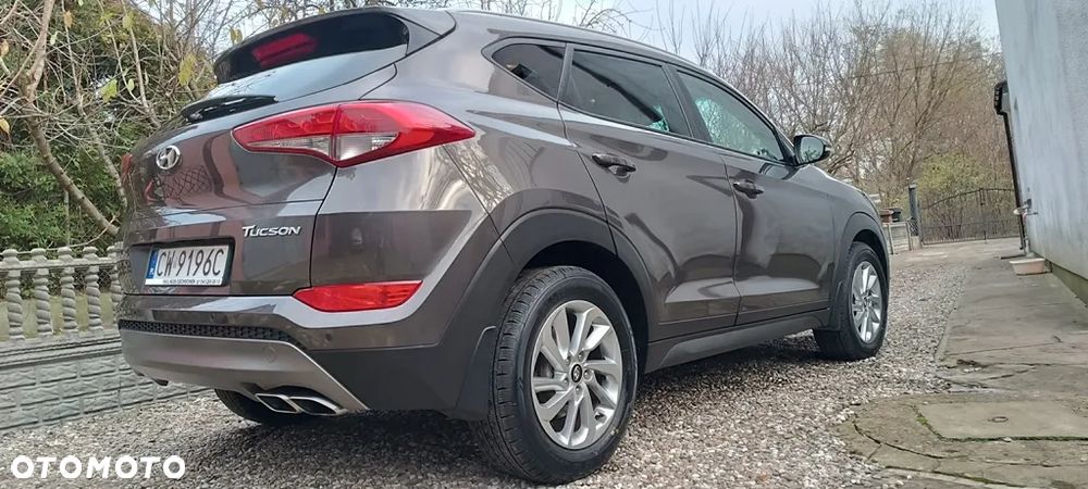 Hyundai Tucson 2.0 CRDI BlueDrive Comfort 2WD - 23