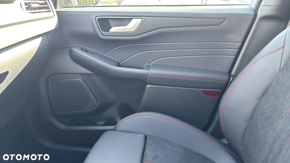 Ford Kuga 2.5 FHEV FWD ST-Line X - 8