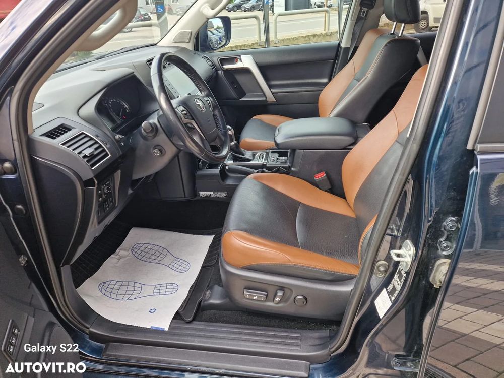 Toyota Land Cruiser 2.8l D-4D 204 CP A/T Luxury Black Matte Edition - 10