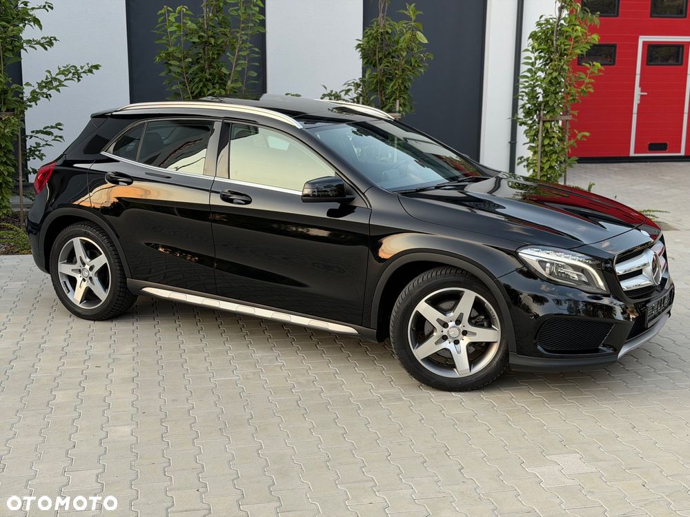 Mercedes-Benz GLA 250 4Matic 7G-DCT AMG Line - 5