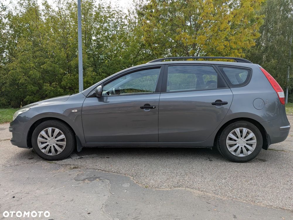 Hyundai i30 1.6 Comfort - 3