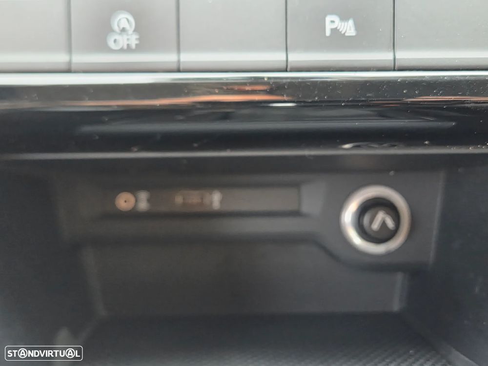 VW Touran 2.0 TDI Highline DSG - 13