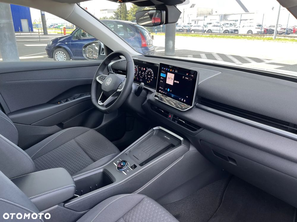 Volkswagen T-Roc 1.5 eTSI Trend DSG - 20