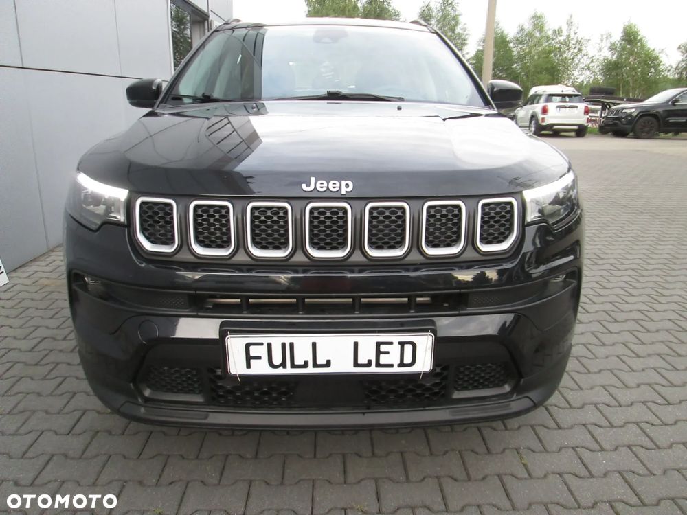 Jeep Compass - 33