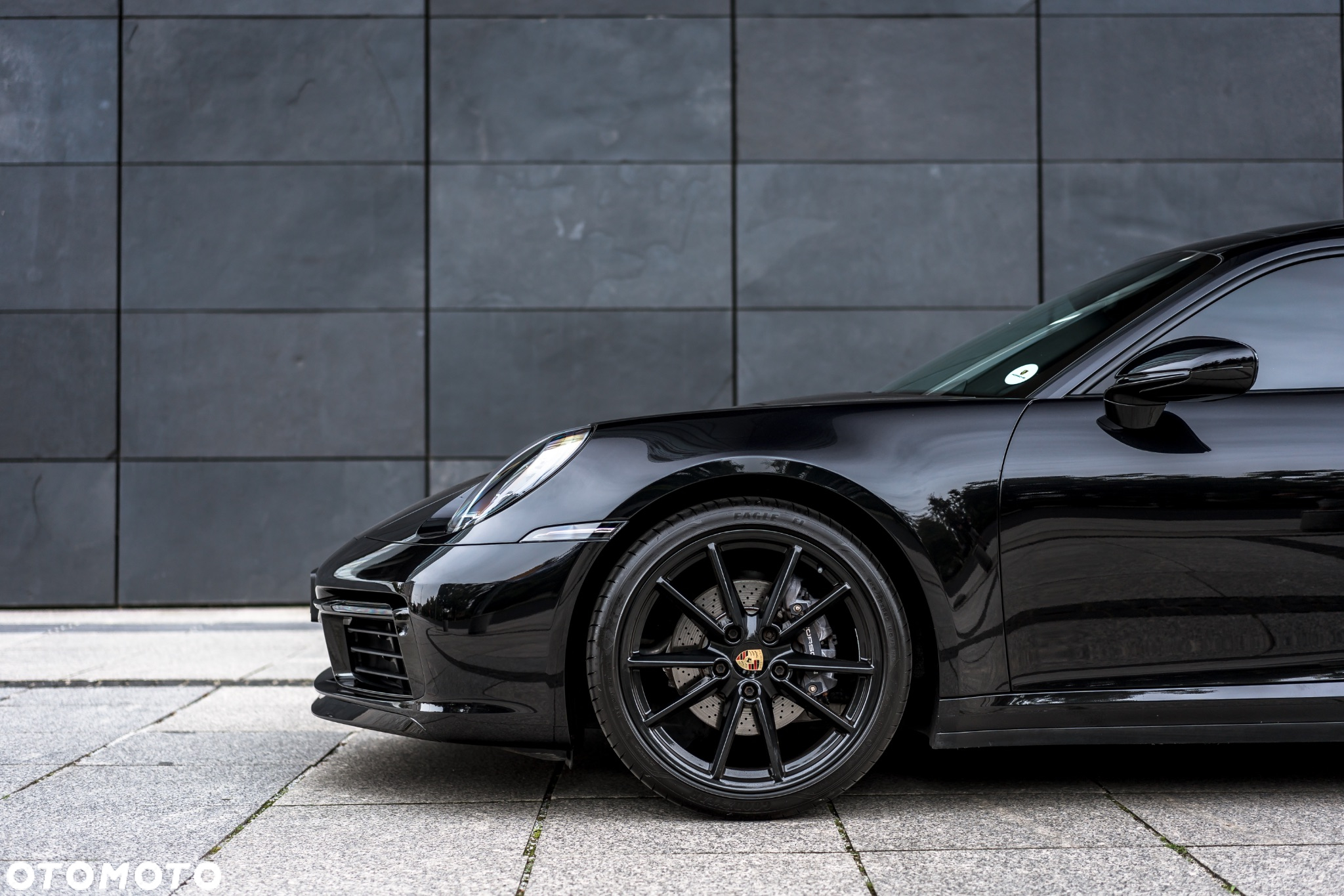 Porsche 911 Carrera - 3