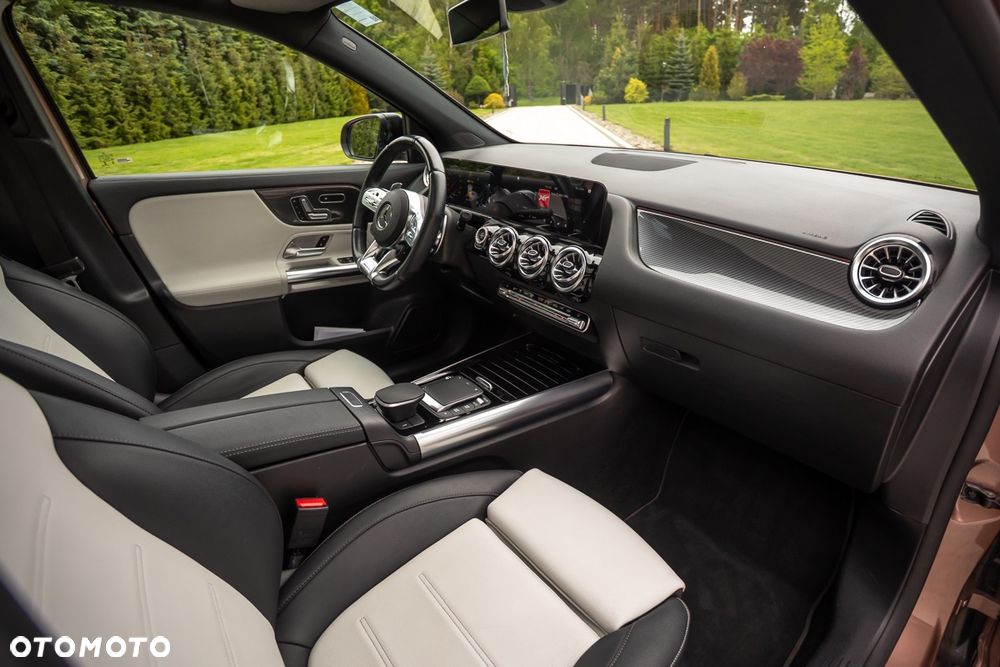 Mercedes-Benz GLA AMG 35 4Matic AMG Speedshift DCT 8G - 26