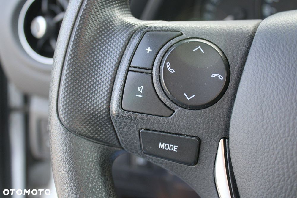 Toyota Auris - 18