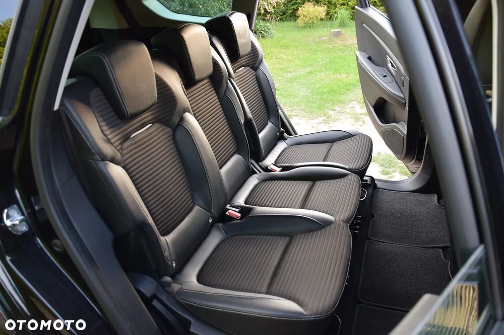 Renault Grand Scenic - 26
