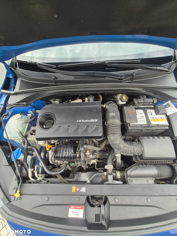 Kia Ceed 1.4 T-GDI L Business Line Plus - 26