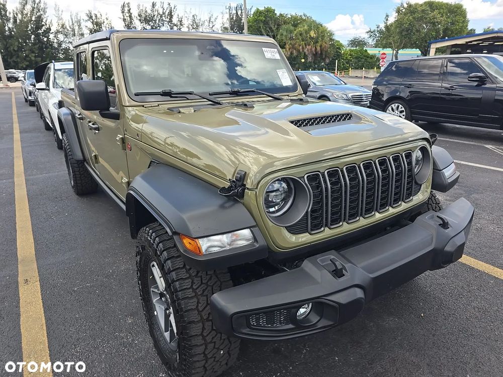 Jeep Gladiator - 2