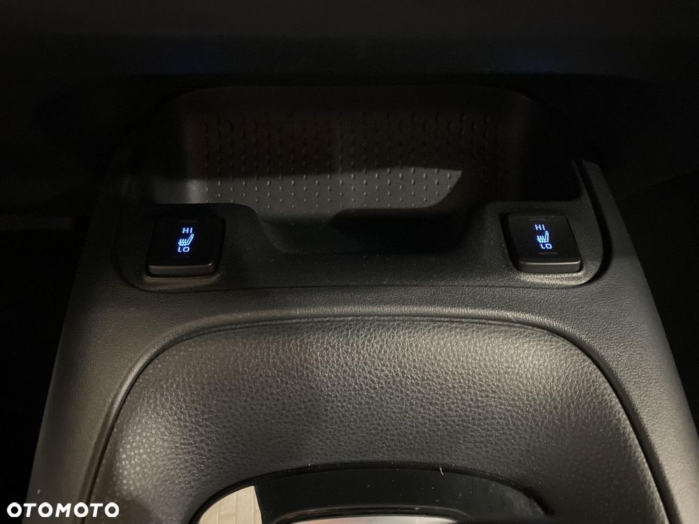 Toyota Corolla 1.8 Hybrid Comfort - 19