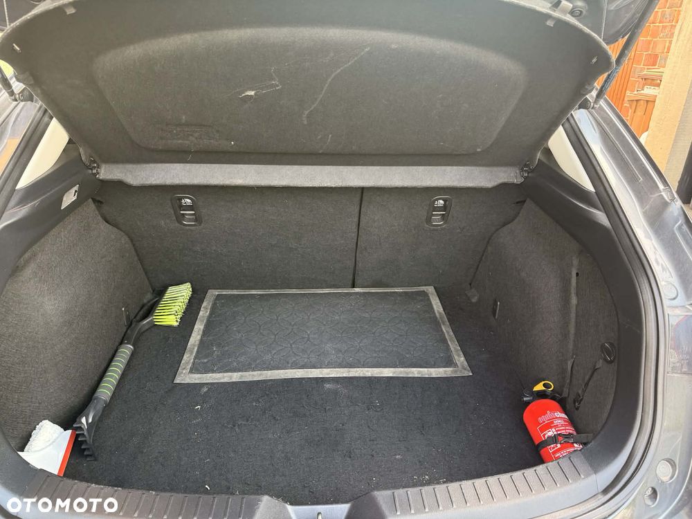 Mazda 3 2.0 Skyenergy EU6 - 11