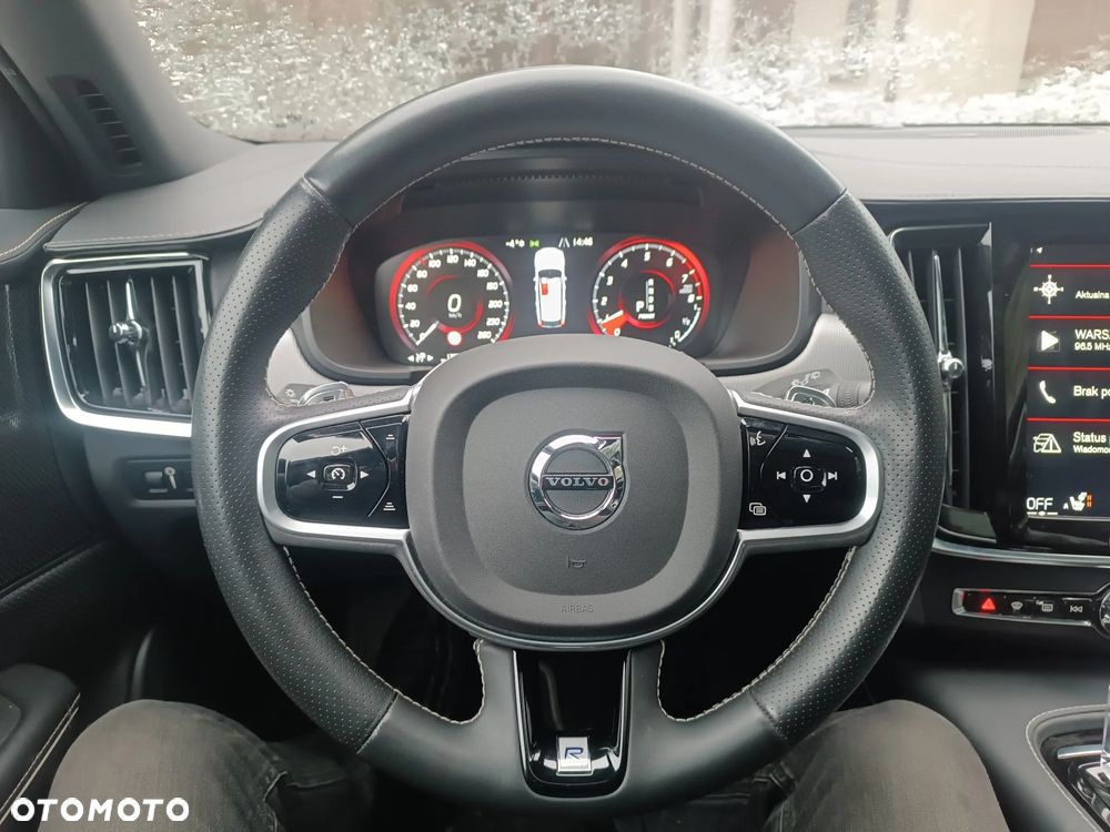 Volvo V90 T8 AWD Plug-In Hybrid R-Design - 31
