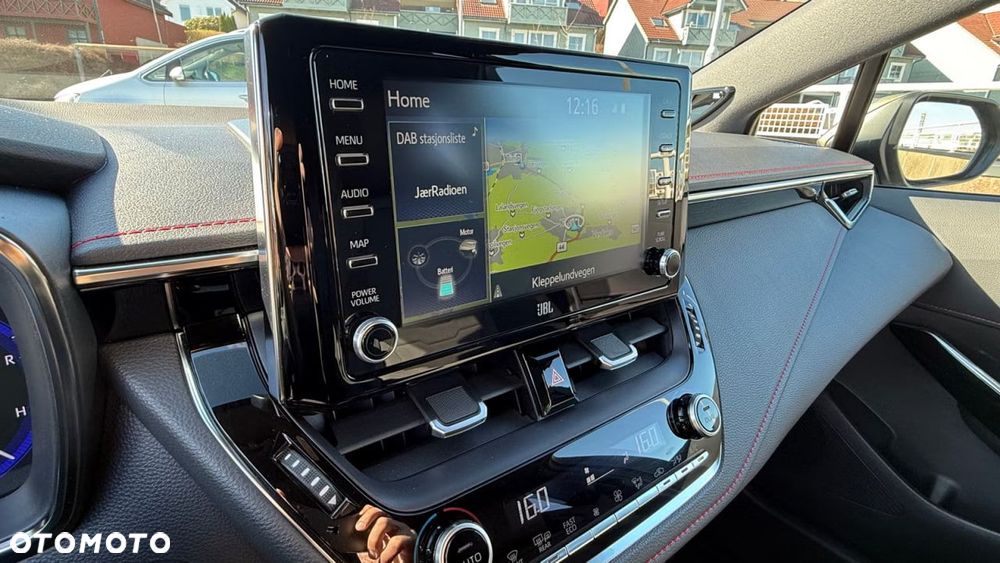 Toyota Corolla 2.0 Hybrid Executive - 12