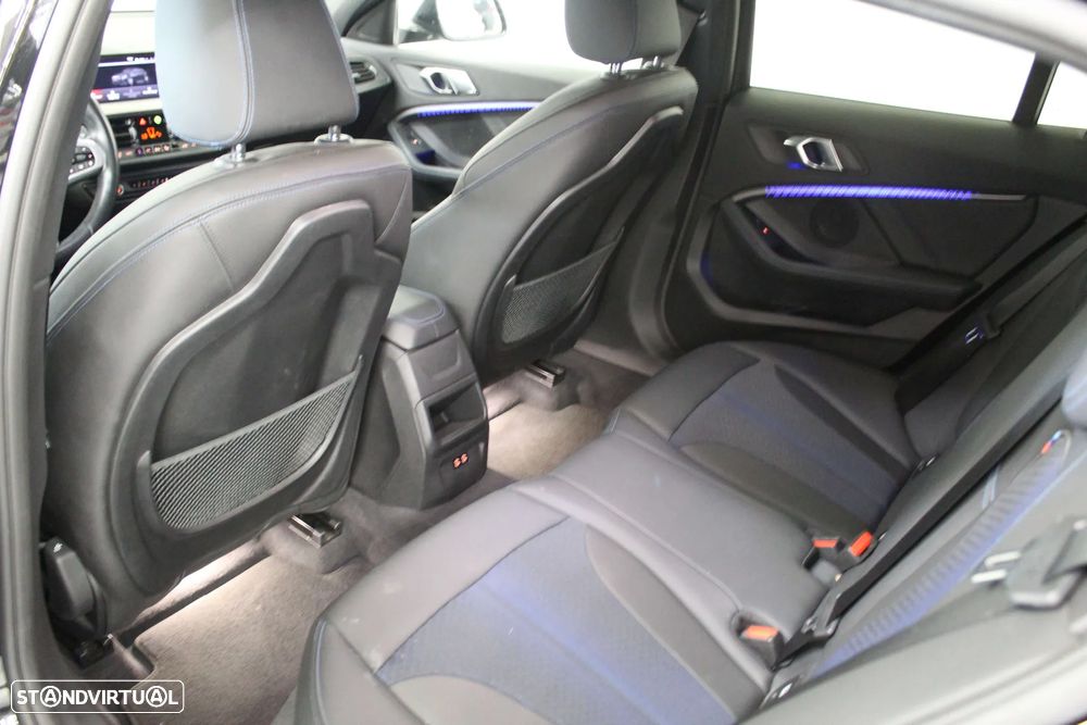 BMW 116 d Pack Desportivo M - 7