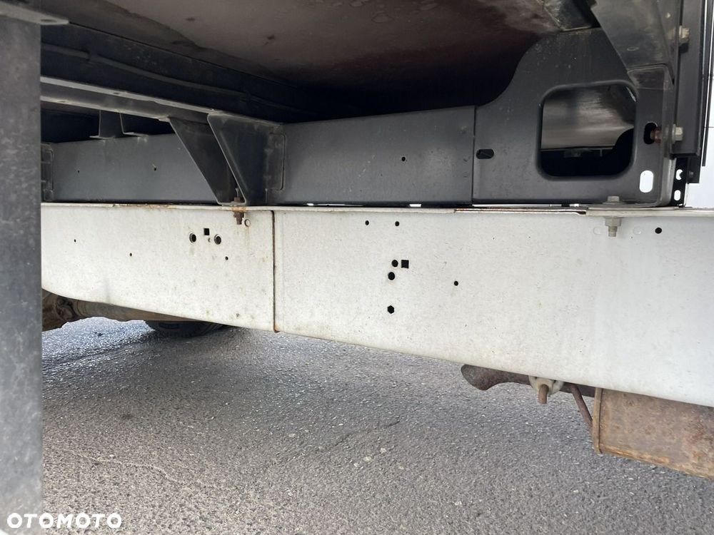 Ford Transit - 13