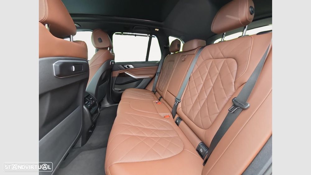 BMW X5 50 e xDrive Edição Desportiva M - 14
