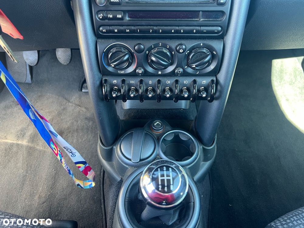 MINI Cooper Standard - 15