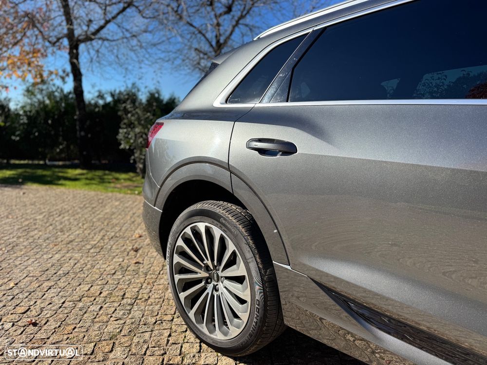 Audi e-tron 55 quattro S line - 21