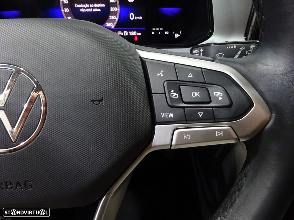 VW T-Roc 1.0 TSI Urban - 18