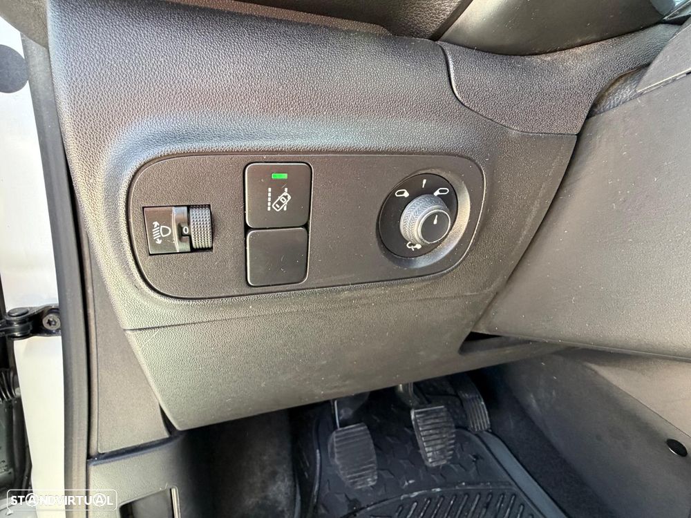 Citroën C3 1.2 PureTech Shine - 20