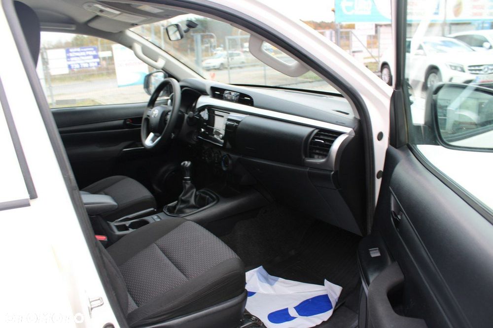 Toyota Hilux - 28