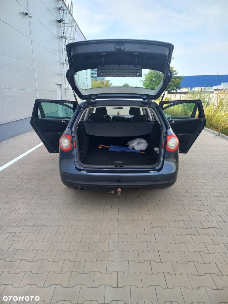 Volkswagen Passat - 19
