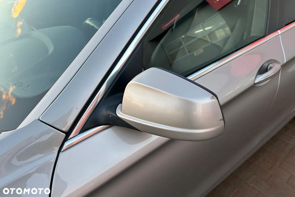 BMW Seria 5 525d xDrive Sport-Aut - 19