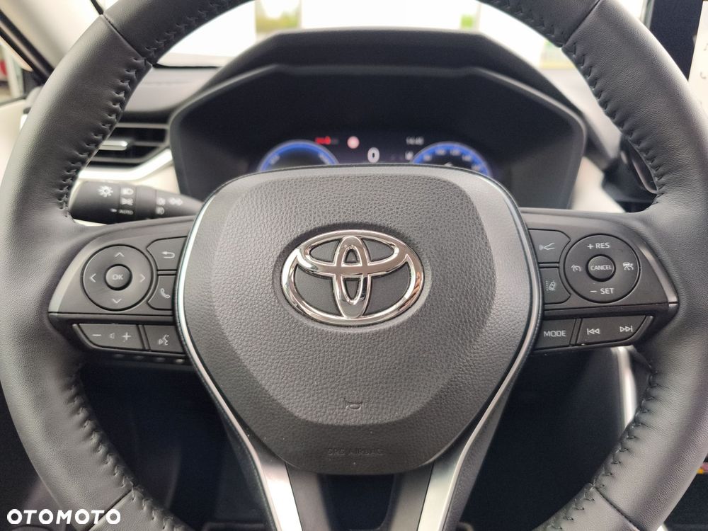 Toyota RAV4 - 16
