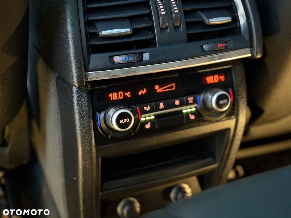 BMW X5 xDrive30d - 13