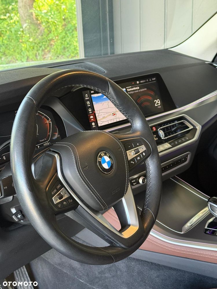BMW X5 xDrive40i mHEV - 13