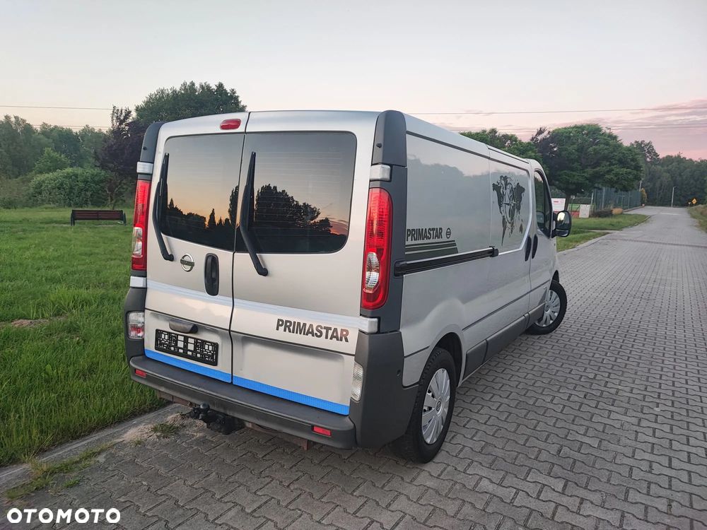 Renault Trafic - 25